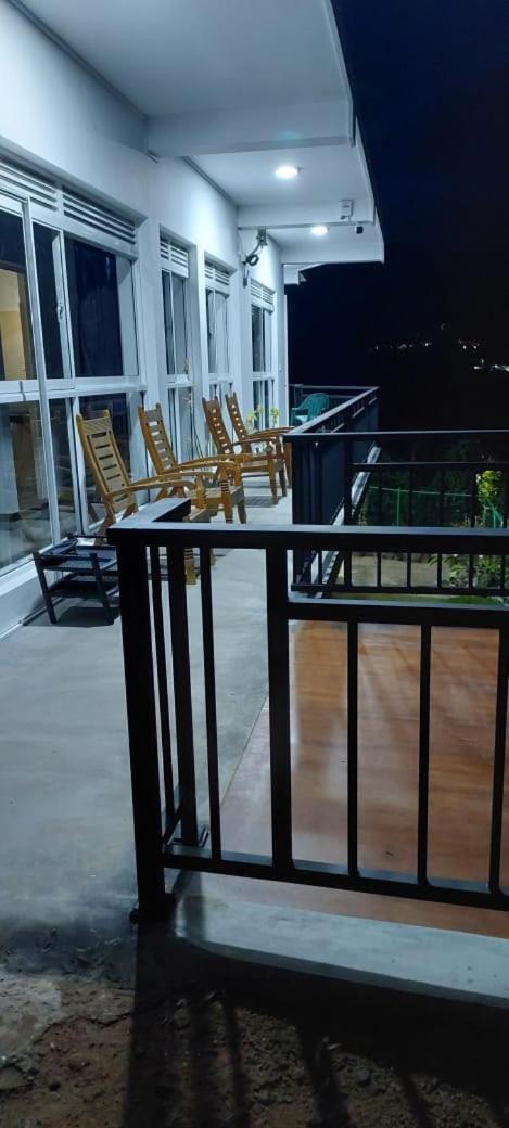Ella Touch Bed & Breakfast Екстериор снимка
